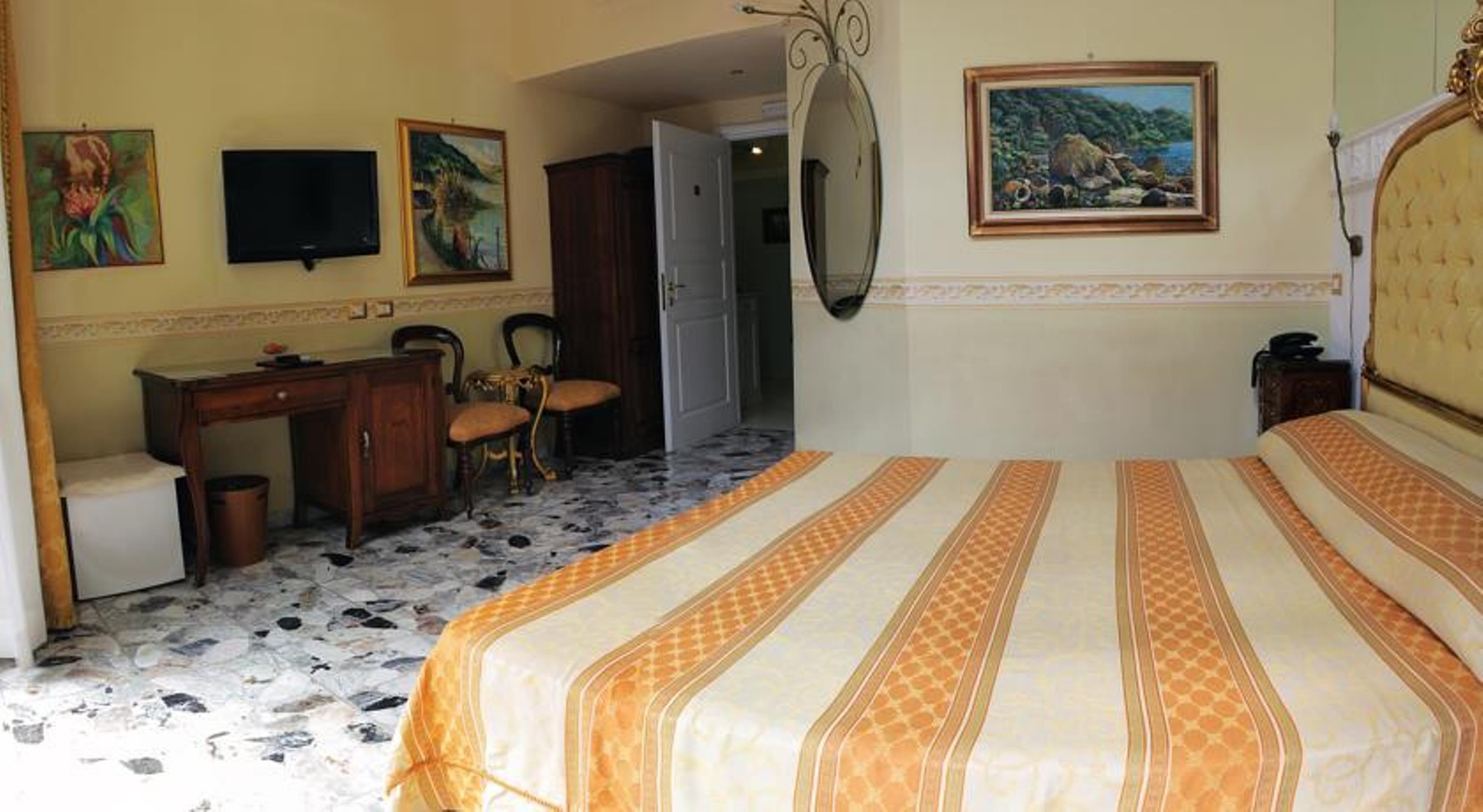 B&B Art Suite Santa Brigida 나폴리 외부 사진