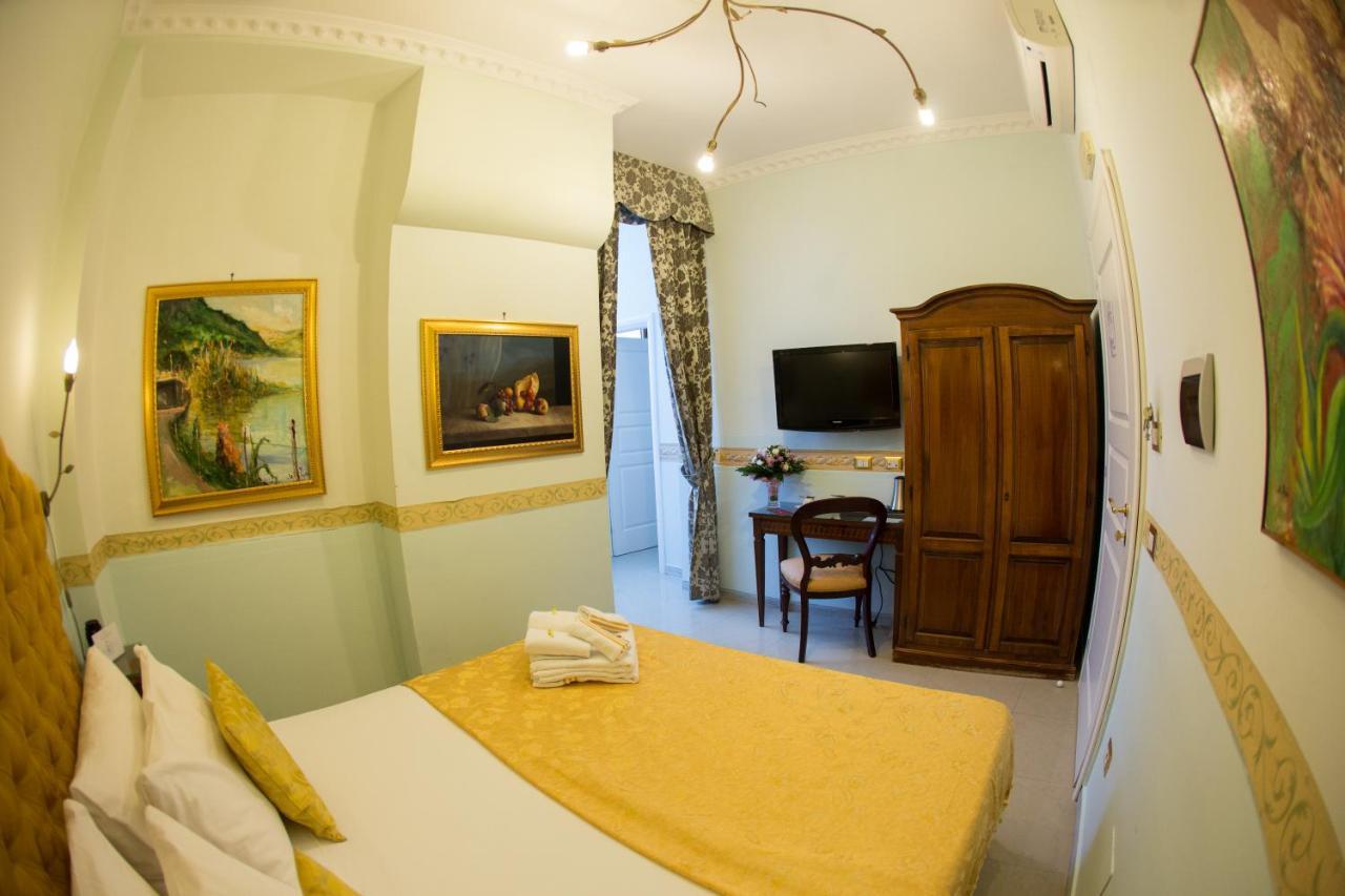 B&B Art Suite Santa Brigida 나폴리 외부 사진